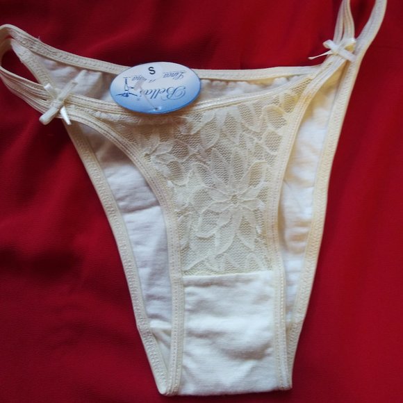 NWT set of 2 Cotton flattering panties - Picture 2 of 6